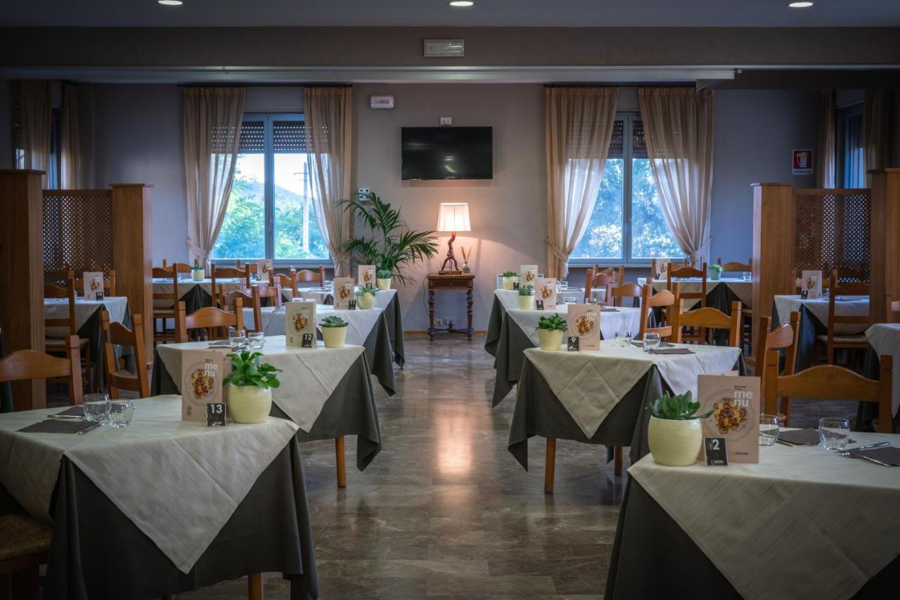 L'Anfora Hotel Дерута Екстериор снимка
