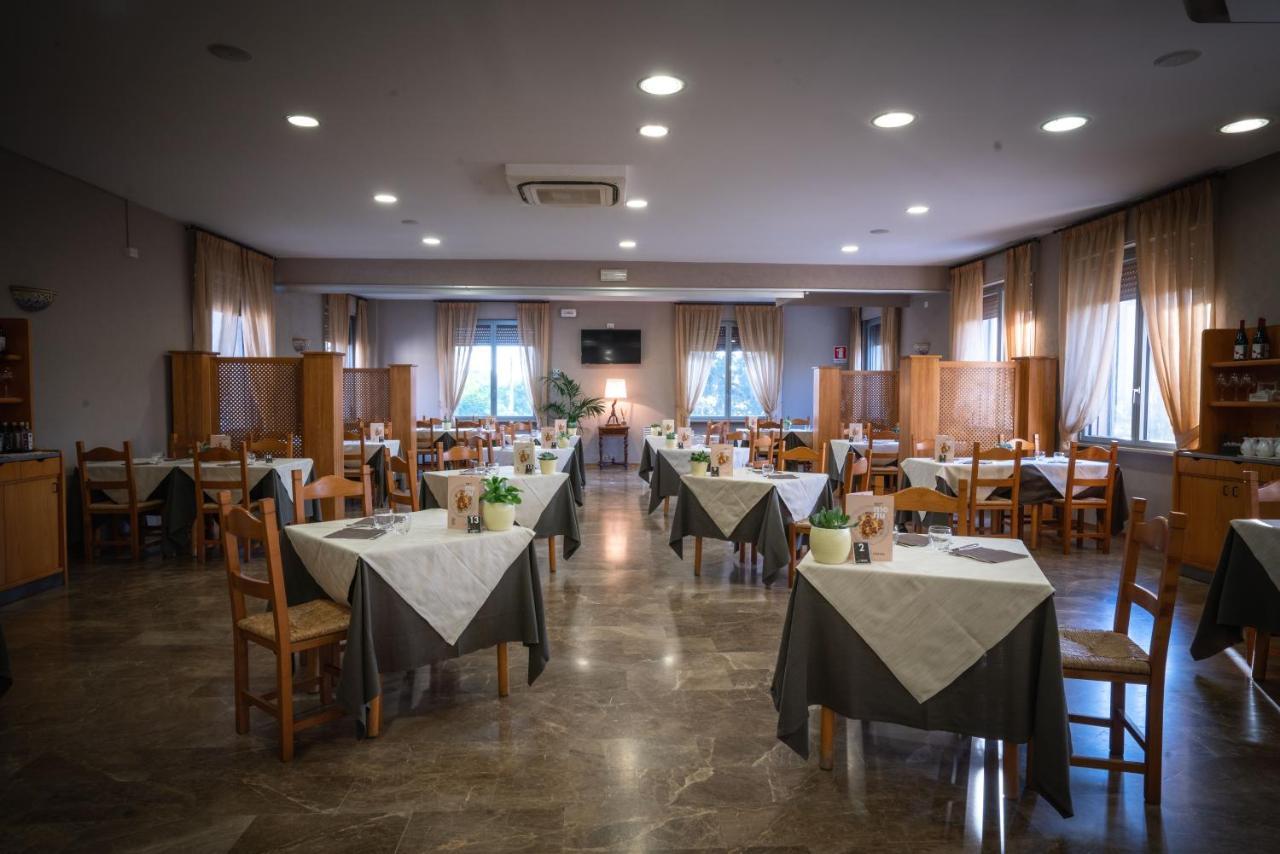 L'Anfora Hotel Дерута Екстериор снимка